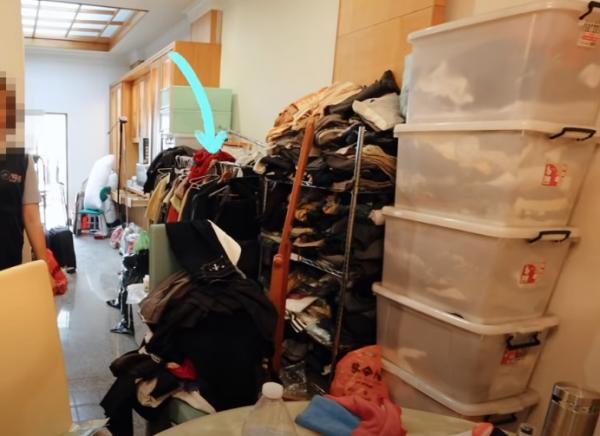 屋主花4.5萬僱12位整理師上門整理，卻依然“整理不到位”？