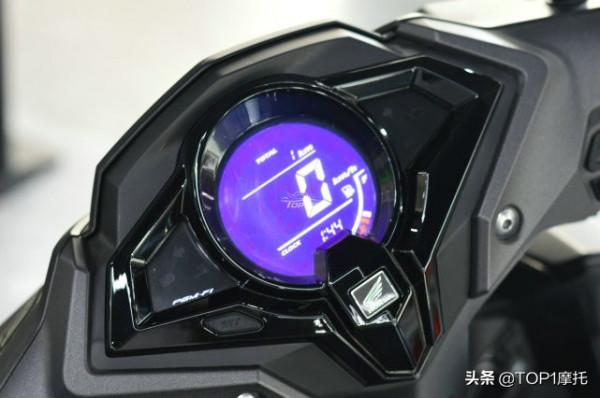 沒ABS有點遺憾 價格是硬傷 新大洲本田裂行125到店實拍 沒ABS有點遺憾 價格是硬傷 新大洲本田裂行125到店實拍