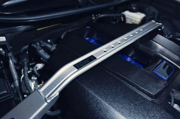 誰說效能兇猛的車子不能優雅？