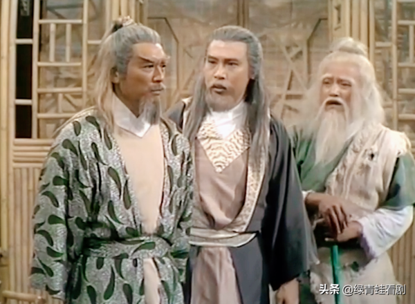 《九陰真經》是誰帶到了華山？金庸闇示：華山有第6人在場