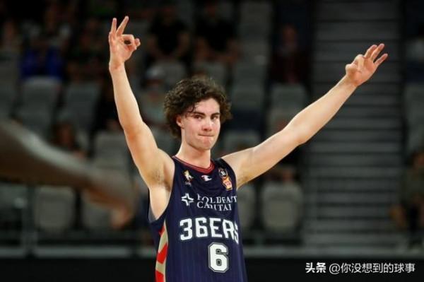 菜鳥得分為0卻拿了兩雙？看，還有個得分不上雙卻拿了三雙的人