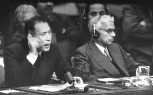 1971年喬冠華離美歸國,毛主席指示組織迎接,周恩來:我親自去接 1971年喬冠華離美歸國,毛主席指示組織迎接,周恩來:我親自去接