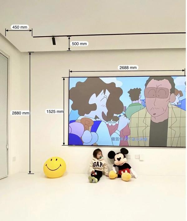 堅持全屋“黑白配”的小夫妻,把家裝修的極簡純粹,裝出大宅範 堅持全屋“黑白配”的小夫妻,把家裝修的極簡純粹,裝出大宅範