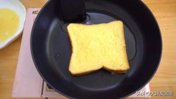 一切就爆漿，阿華田髒髒吐司，顏值不高卻超級好吃