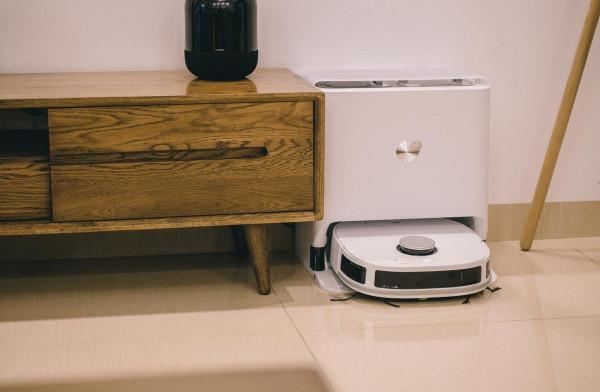 掃拖洗烘，一步到位：美的智慧掃拖機器人W11體驗