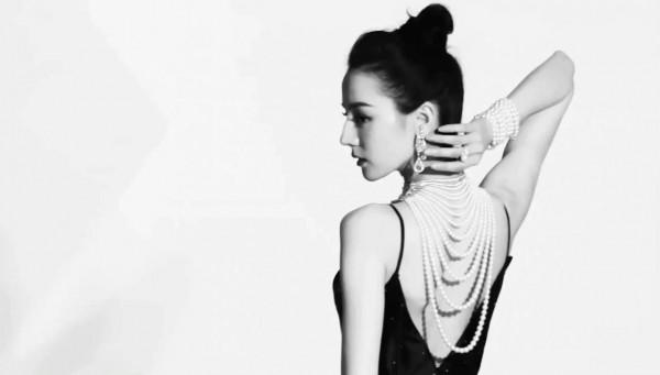 迪麗熱巴官宣御木本全球代言人，出鏡最新御木本廣告大片