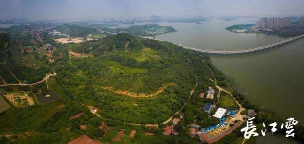 珞珈山為何又叫落駕山，楚莊王憑什麼問鼎中原？