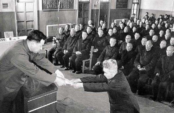 解放軍以漁船渡海作戰，解放了象頭島，王雲沛無處可逃，成了俘虜