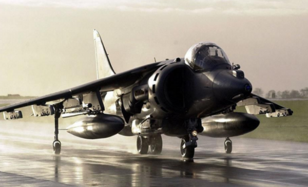 馬島戰爭一戰成名,風靡全球的鷂式戰鬥機,為何中國會擁有一架? 馬島戰爭一戰成名,風靡全球的鷂式戰鬥機,為何中國會擁有一架?