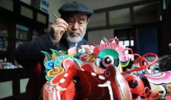 中國葬禮紙紮,榮登巴黎藝術展,法國人不禁感嘆:中國人太浪漫了 中國葬禮紙紮,榮登巴黎藝術展,法國人不禁感嘆:中國人太浪漫了