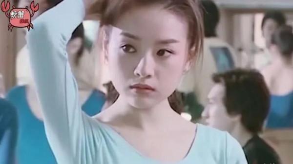 只有看了年輕時候的董潔，才知道她的顏值為什麼不輸劉亦菲