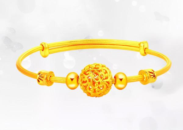 最經典的7款黃金手鐲該怎麼搭配?選對時尚翻倍 最經典的7款黃金手鐲該怎麼搭配?選對時尚翻倍