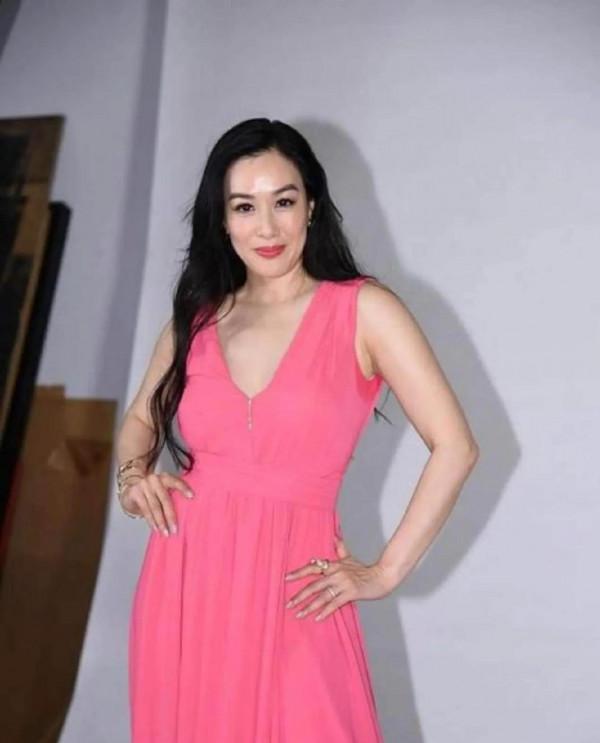 風韻猶存的鐘麗緹 風韻猶存的鐘麗緹