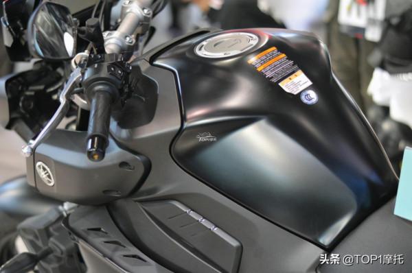 買不起的“裸版R1”雅馬哈MT-10實拍 這個外觀過於霸氣 買不起的“裸版R1”雅馬哈MT-10實拍 這個外觀過於霸氣