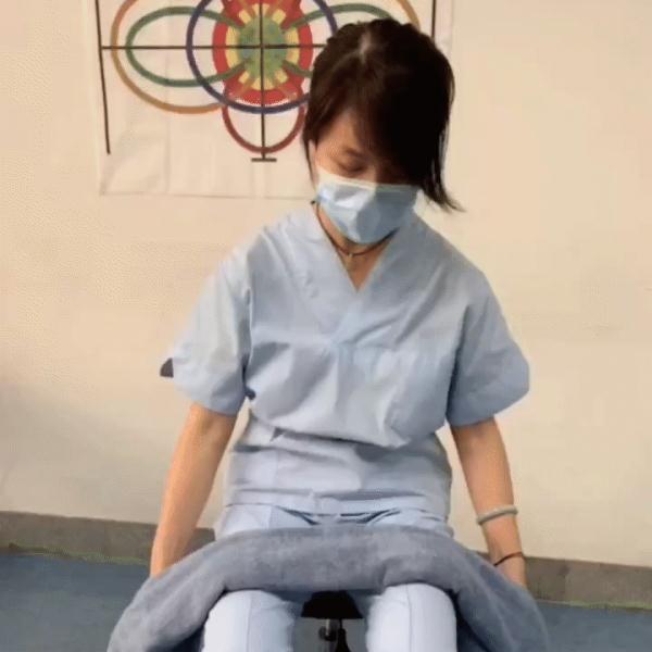 手把手教你5個動作，告別“辦公室綜合徵”