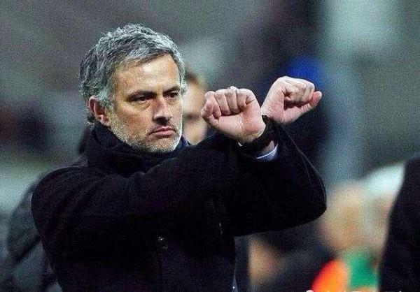 豐塔納：米蘭雙雄就像&OpenCurlyDoubleQuote;諧星&rdquo;，裁判耽誤了穆帥的紅狼精神