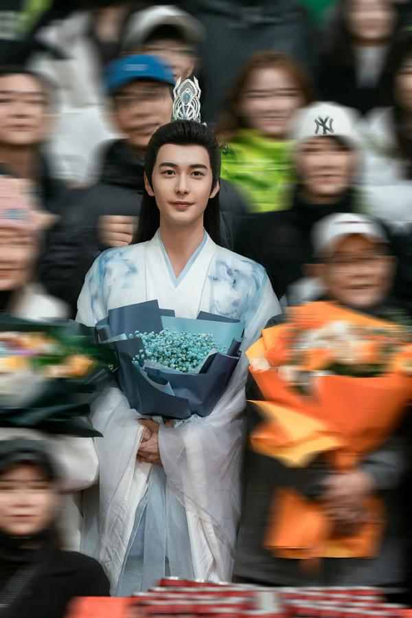 陳星旭新劇《星落凝成糖》殺青 一襲古裝造型英氣飄逸