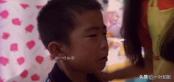 6歲男孩竟然能把雞練得比狗還聽話,能飛天,能治病,催淚國產片 6歲男孩竟然能把雞練得比狗還聽話,能飛天,能治病,催淚國產片