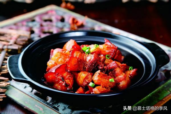 雲南有一座冬可避寒，夏可避暑的小城，綠化好，空氣佳，適合養老