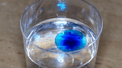 手工DIY丨值得一試的小手工（滴膠燈泡海景）