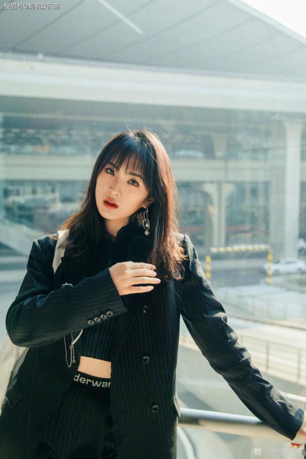 華為千金姚安娜日常穿搭漂亮 網友們覺得她顏值如何可評論關注轉發