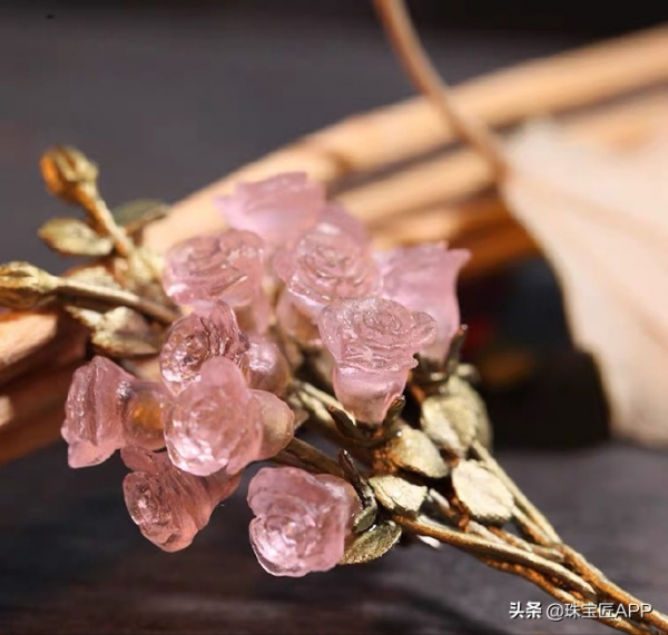 用銅做首飾，連英國女王都佩戴的千元級珠寶，你種草了麼？