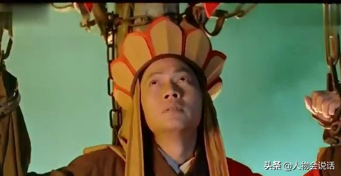 58歲周星馳滿頭白髮落淚：被誤解30年，卻無人懂我的心酸