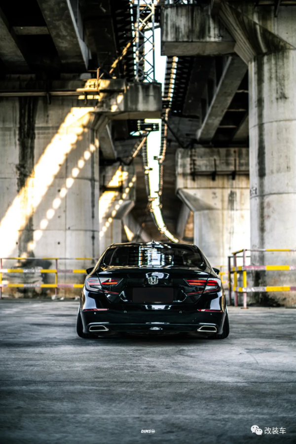 黑武士雅閣慘遭舉報還原，這輪轂是蒸籠架改的？