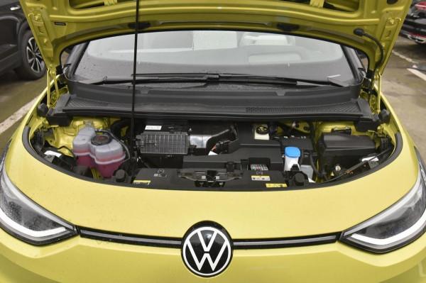 上班族代步就選這3款車，一公里才5分錢，好開又好養，顏值還高