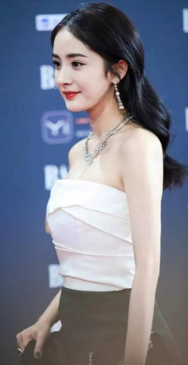 楊冪美照一冊，欣賞