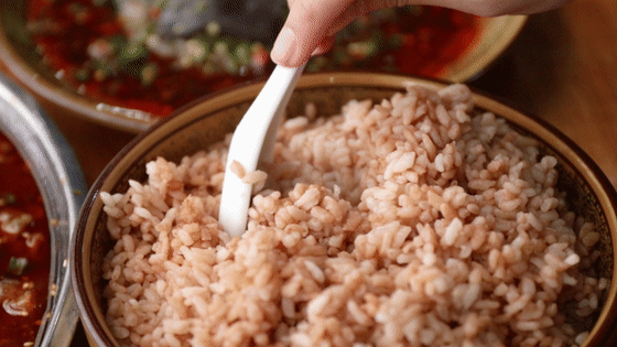 王力宏到徐若瑄家,吃快閃茶泡飯,他到底是在吃什麼? 王力宏到徐若瑄家,吃快閃茶泡飯,他到底是在吃什麼?