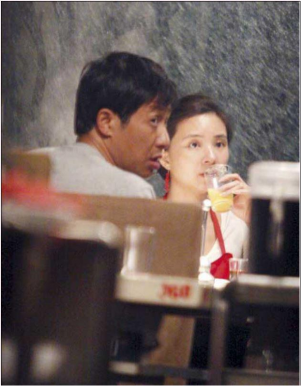 演員張國強:為救癌症父親累到尿血,他讓單身的母親晚年不流淚 演員張國強:為救癌症父親累到尿血,他讓單身的母親晚年不流淚