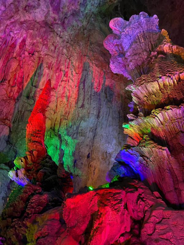 廣西巴馬百魔洞