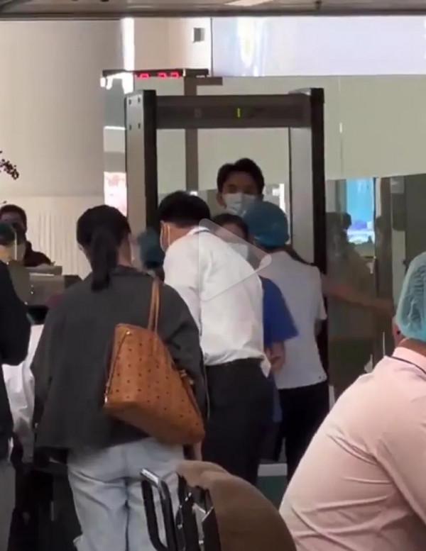 防疫能手王凱，新劇《向風而行》開機口罩不離面！值得點贊