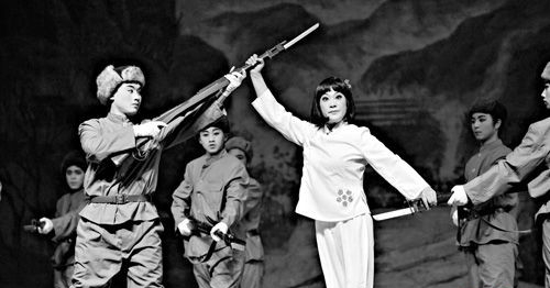 殺害劉胡蘭的張全寶：躲回山西老家當小販，因妻子倒便盆暴露行蹤