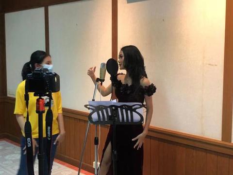 我的家族在泰國生活了100年，每年都過中秋和春節