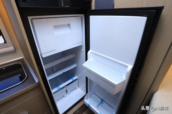 奇瑞3.0T+5座4床平頂房車亮相！設計用心，內飾豪華，用著很舒服