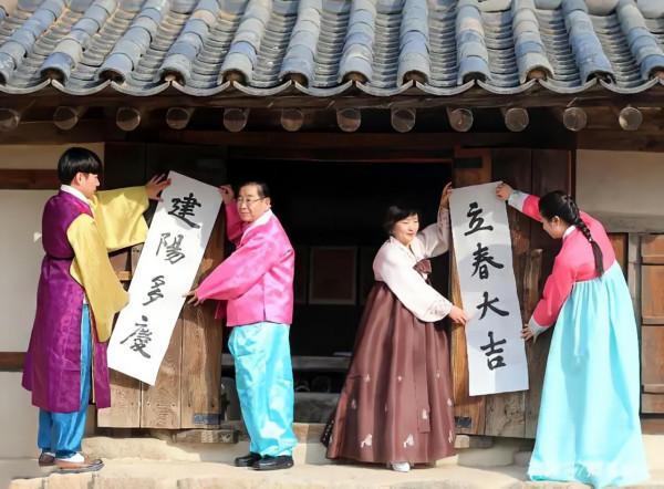 韓國放棄使用漢字，漢城改名首爾，為什麼身份證上又有漢字？