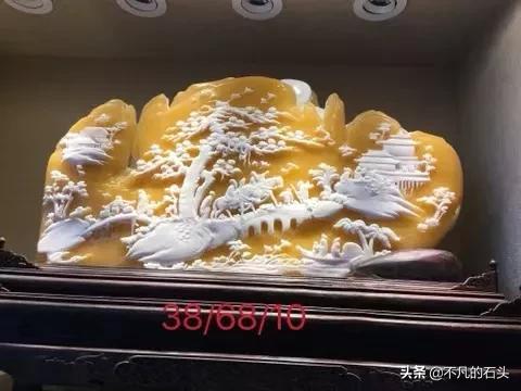 欣賞觀看這美麗的石頭，每一方都是那麼精美，這就是藝術