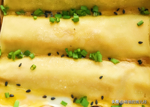 孩子愛吃的豆皮蝦仁蛋卷,烹飪簡單,營養美味,吃一次念念不忘 孩子愛吃的豆皮蝦仁蛋卷,烹飪簡單,營養美味,吃一次念念不忘