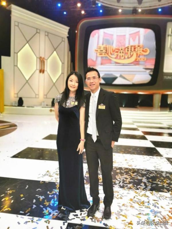 中國網球女神嫁百億富豪！罕見帶4個孩子出鏡，37歲如20歲少女