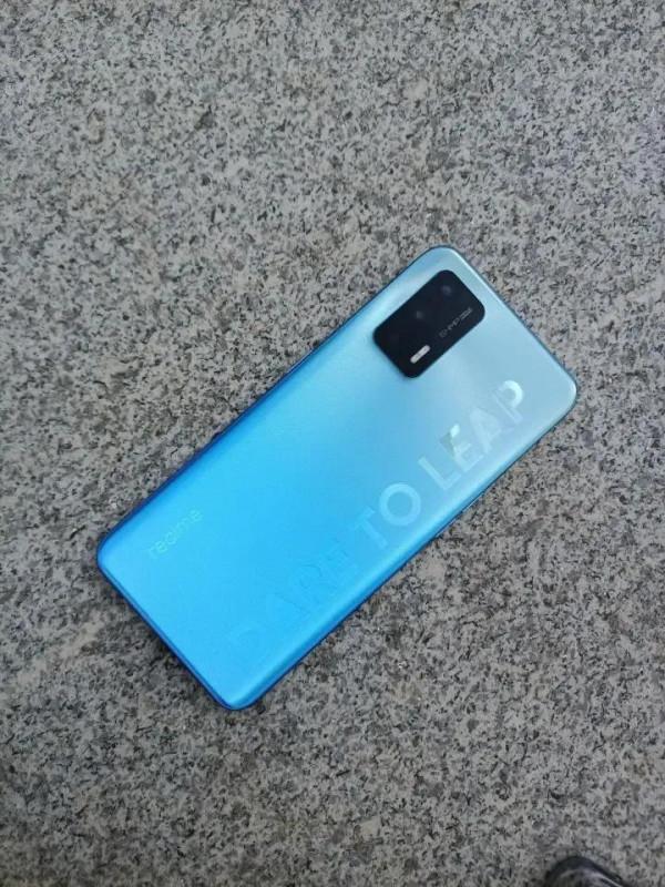 真我的價效比神機 真我的價效比神機