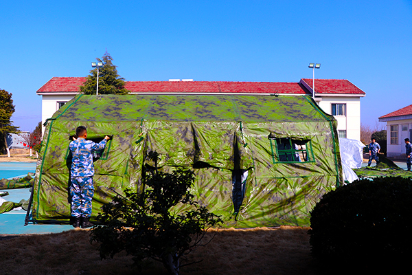 泥汙常伴，汗水常流！他們是營房維護“多面手”