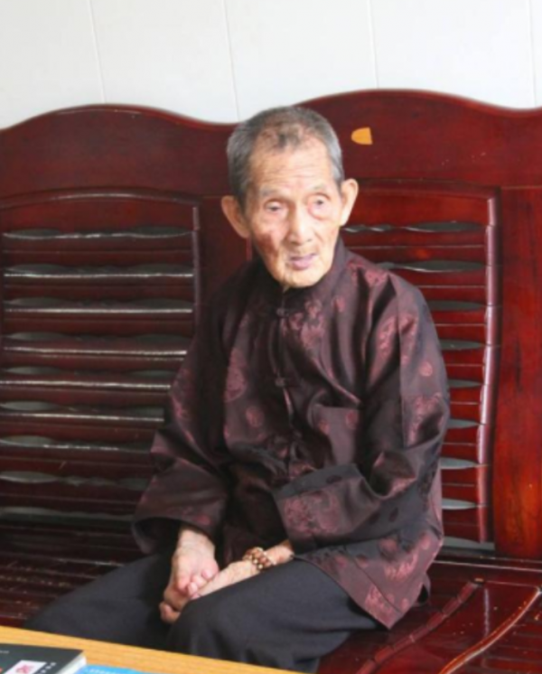 中國“長壽之王”龔來發:無兒無女活到133歲,生前愛好不太健康 中國“長壽之王”龔來發:無兒無女活到133歲,生前愛好不太健康
