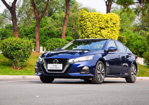 對手銷量都在降,但天籟8月銷量上漲近3成,它是怎麼做到的? 對手銷量都在降,但天籟8月銷量上漲近3成,它是怎麼做到的?