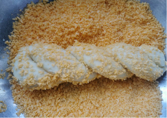 大廚教你做&OpenCurlyDoubleQuote;網紅大麻花&rdquo;，成本不到6塊錢，超市卻賣60多一斤