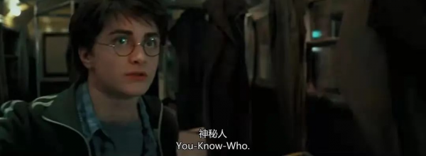 提到特朗普,佩洛西“忘詞”了:上一任總統,那個誰來著 ……丨夜聽雙語 提到特朗普,佩洛西“忘詞”了:上一任總統,那個誰來著 ……丨夜聽雙語