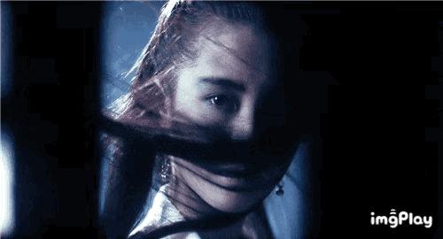 看多了千篇一律的“網紅臉”，發現，千禧年代的女星凸嘴都是風情