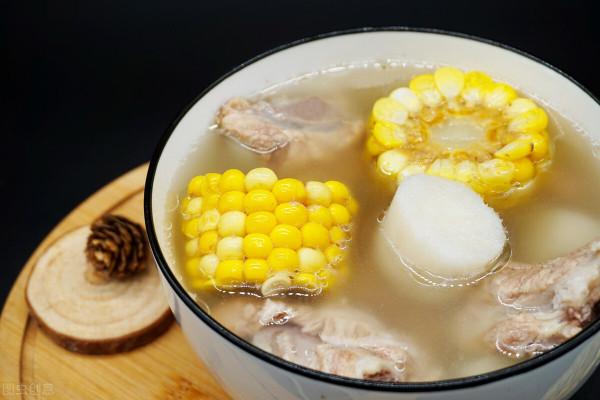 冬天用什麼食材煲湯好？記得試試7種菜，營養豐富，價格不高