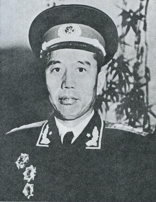 1949年，毛澤民遺骨在新疆亂墳崗被找到，公安巧施妙計讓兇手伏法